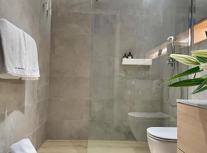 Lux - Pinea Apartmán